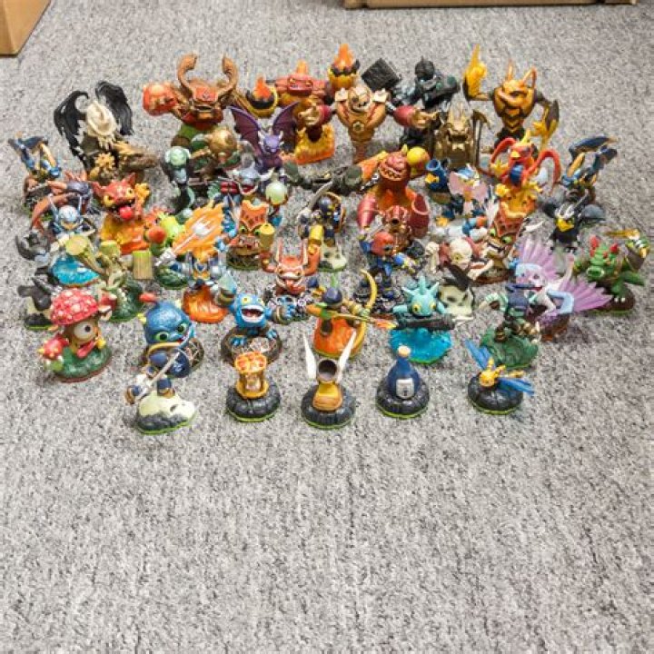 Are Skylanders figures compatible with all platforms?