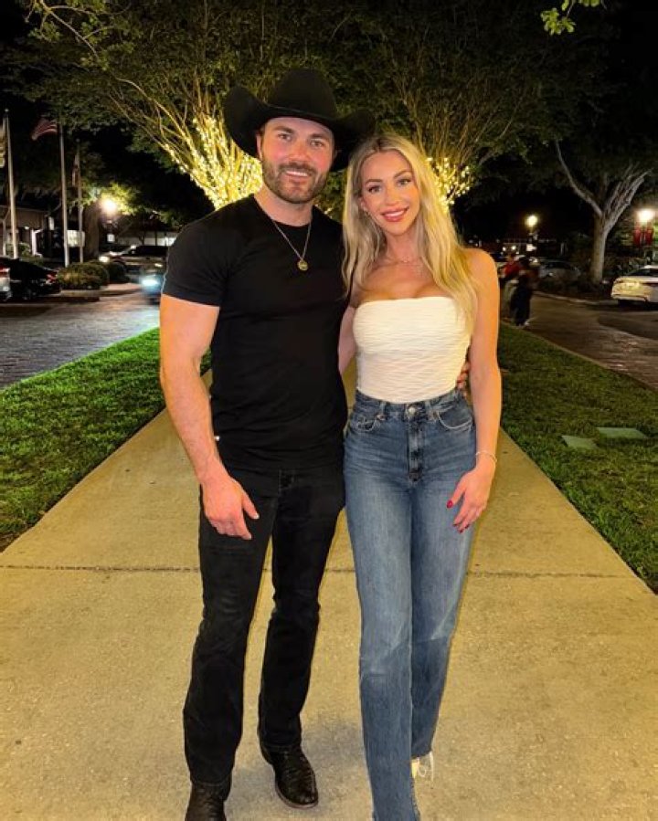 Are vicki and steve still together?