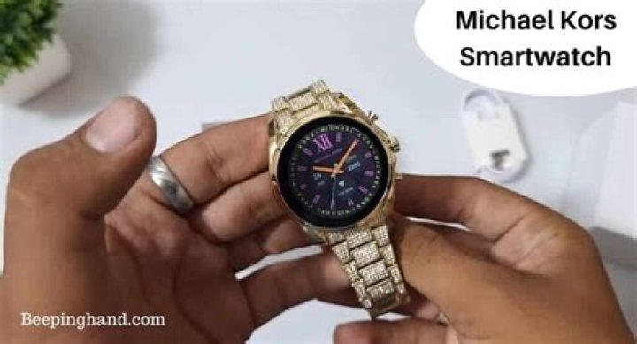 Can michael kors smartwatch answer calls?