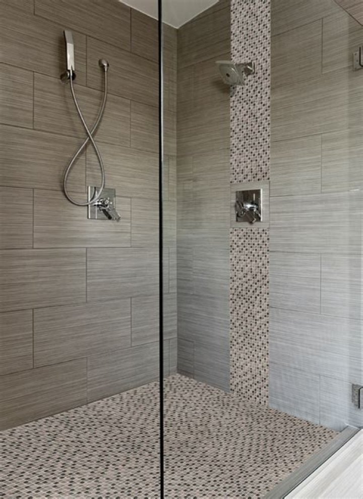 Can mosaic tiles be used in showers?