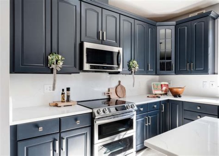 Can painted cabinets be repainted?