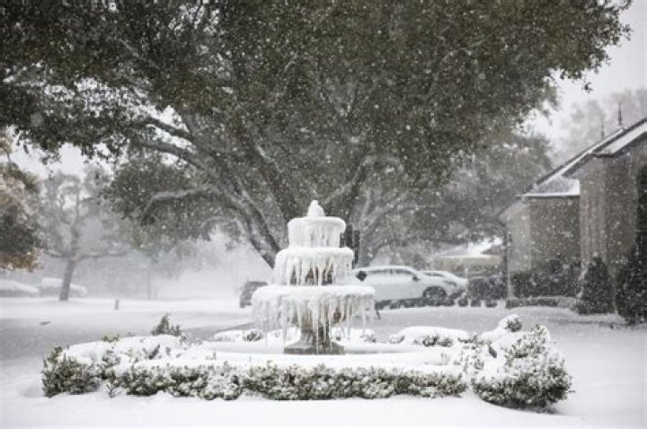 Did it snow in kurrajong?