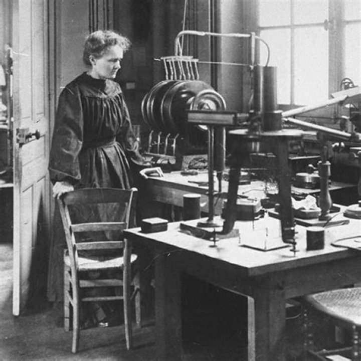 Did madame curie discover penicillin?