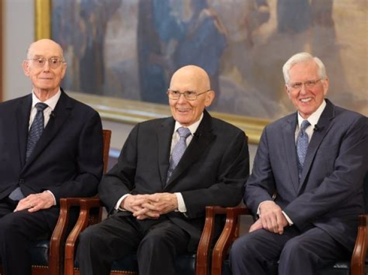 Did president oaks serve a mission?