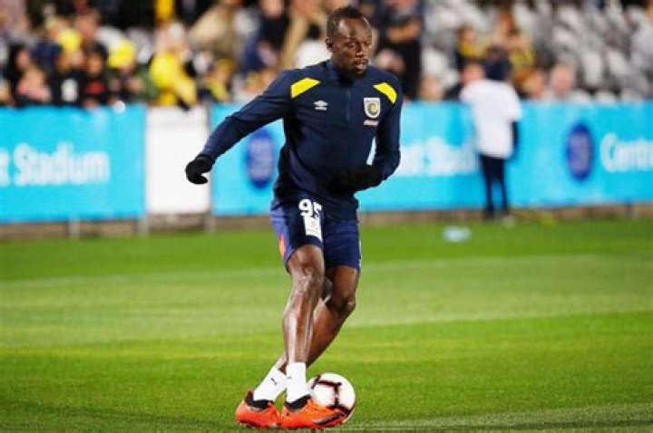 Did usain bolt play soccer?