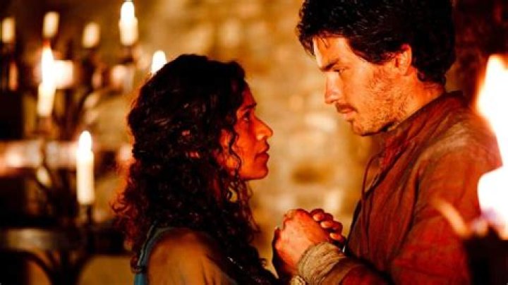 Do lancelot and guinevere get together in merlin?