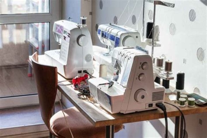 Do magnets harm computerized sewing machines?