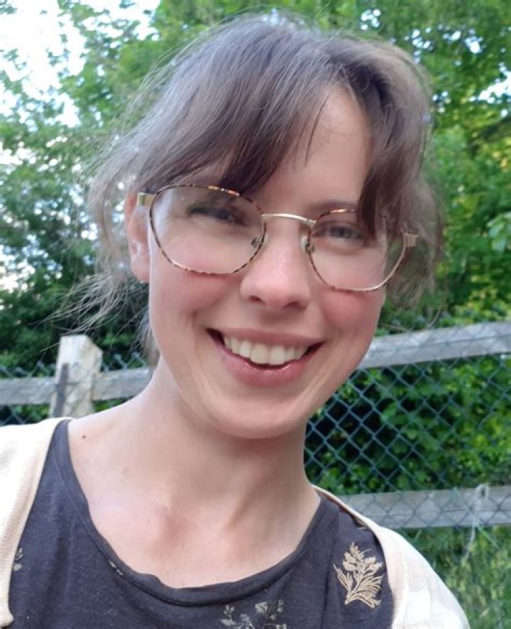 Does cecily tynan have a brother?