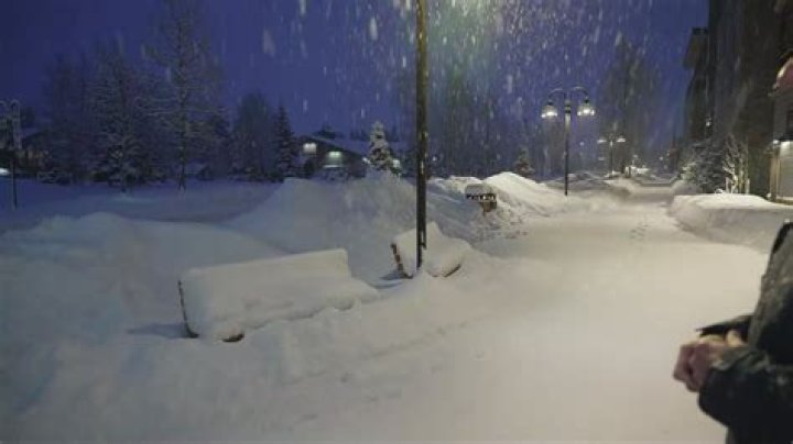 Does it snow in colorado in october?