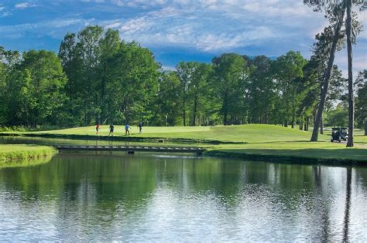 How much is kingwood country club?