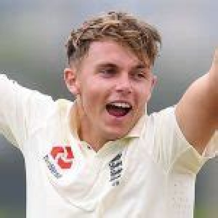 How old is sam curran?