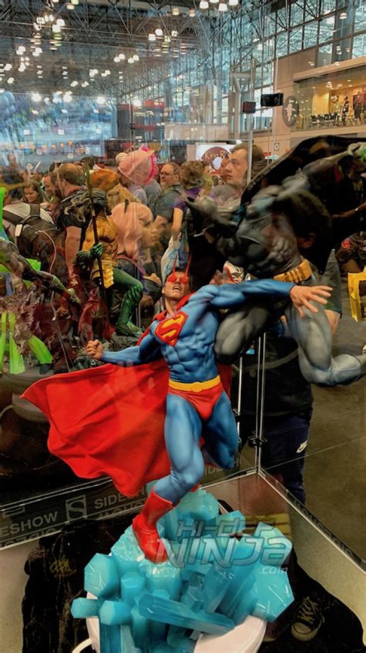 How sideshow statues are made?