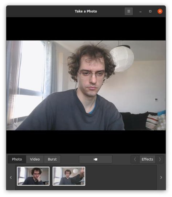 How to check available webcams from the command line?