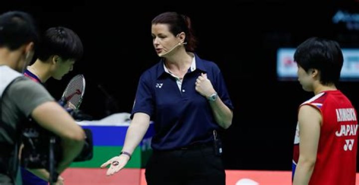 In badminton what is officials?