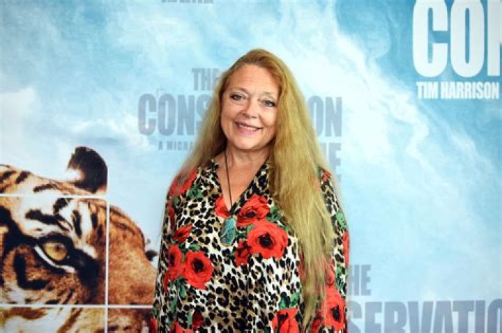 Is carole hochman still alive?