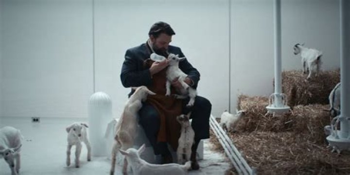 Is creating artificial life?