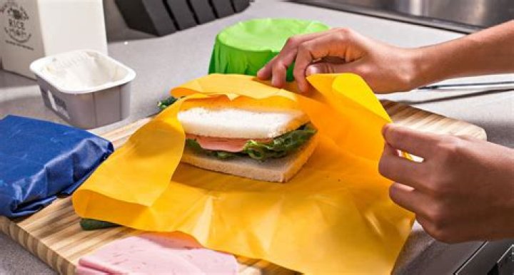 Is dry wax paper oven safe?