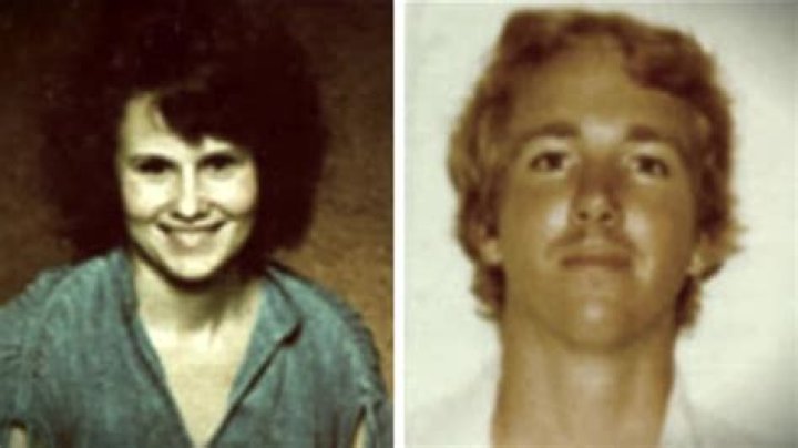 Is Mona Sax the Murderer of Payne's family?