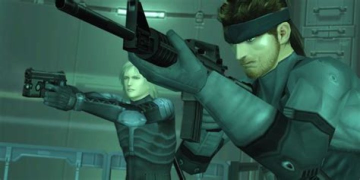 Metal Gear Solid 4 -- Snake/Raiden scene in the Nomad prior to Shadow Moses
