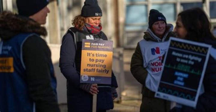 Should skilled workers be paid more?