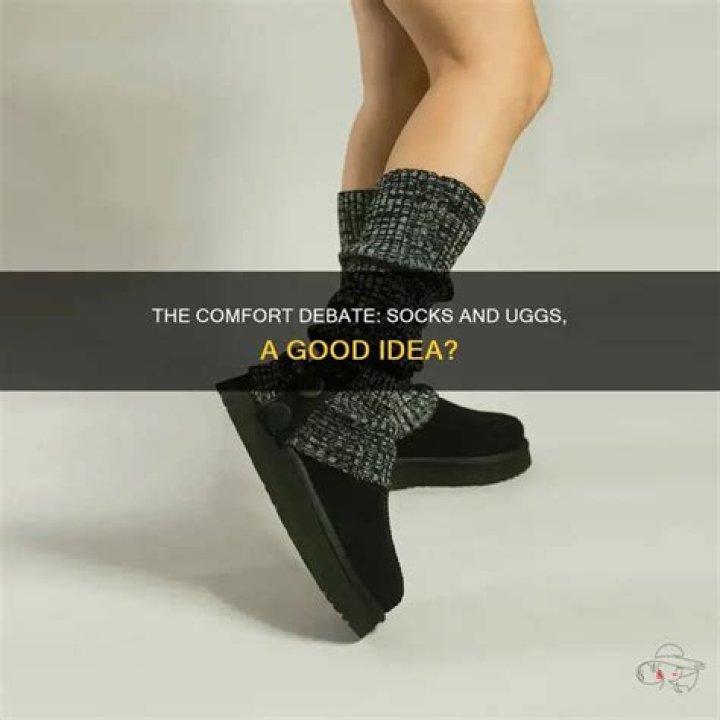 Should you wear socks with uggs?