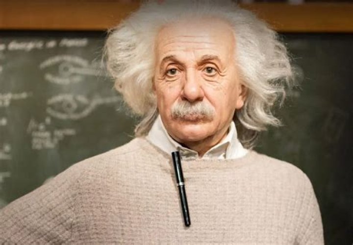 Was einstein an eternalist?