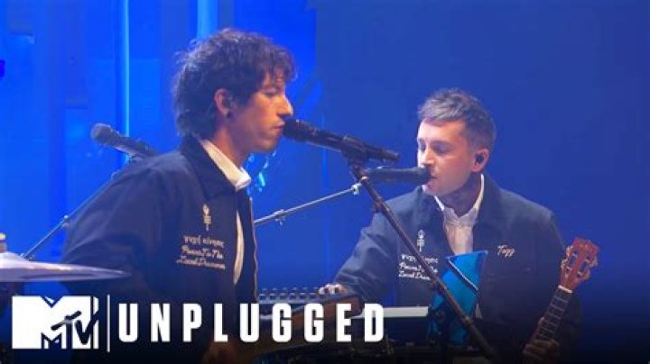Was mtv unplugged live?