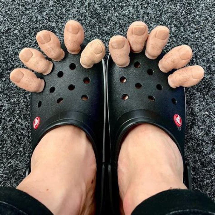 What's the quest for Giant Toes?