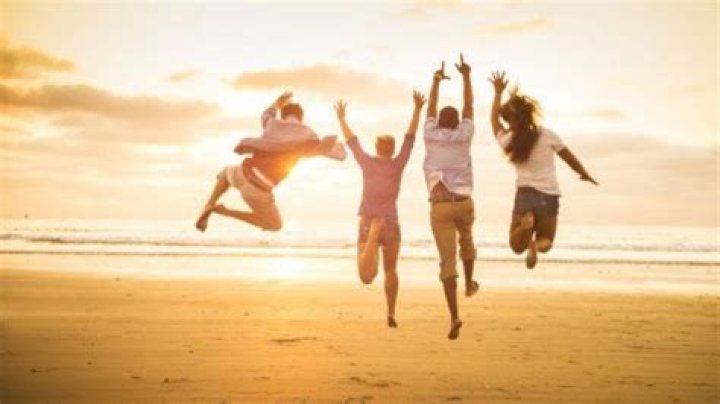 What does que felicidad mean?