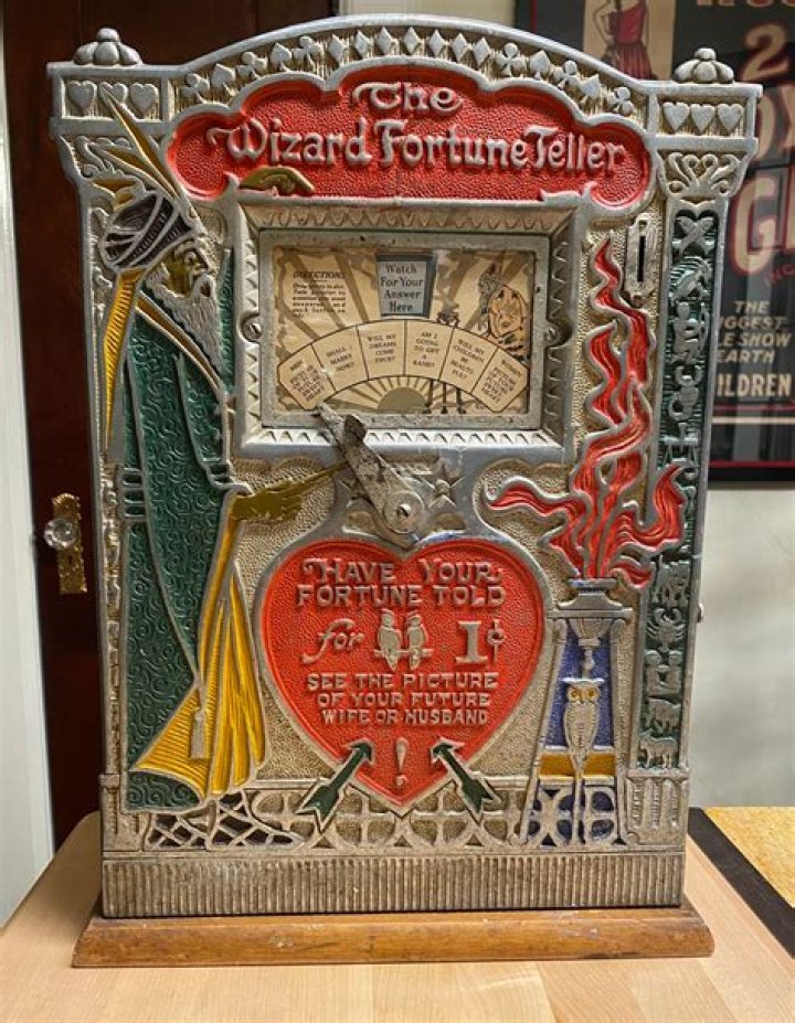 What does the "fortune-telling" slot-machine do?
