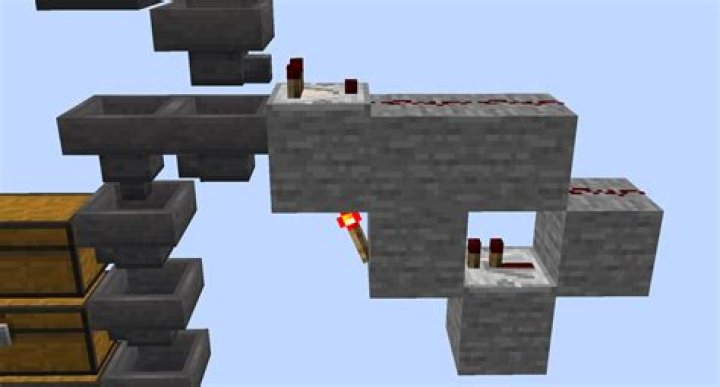 What is overflow protection, and how can I build a simple yet effective overflow protection "unit" for an item filter in Minecraft?