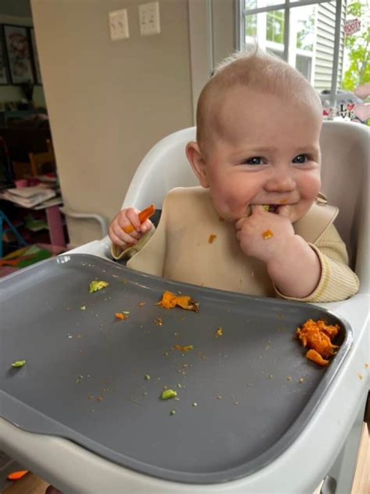 Whats baby led weaning?