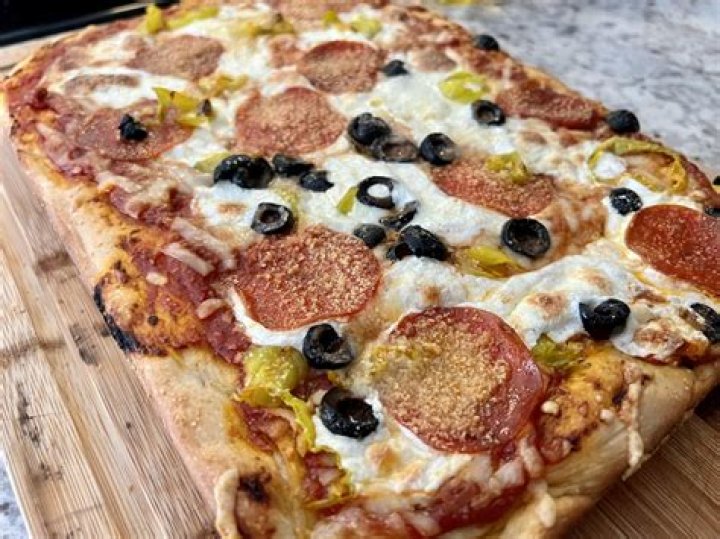 Whats handmade pan pizza?