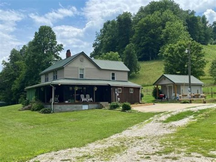 When was paintsville lake built?