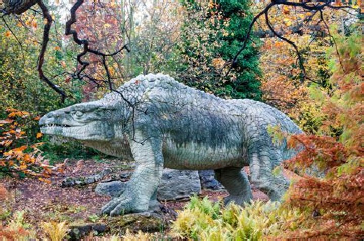 When was the megalosaurus live?