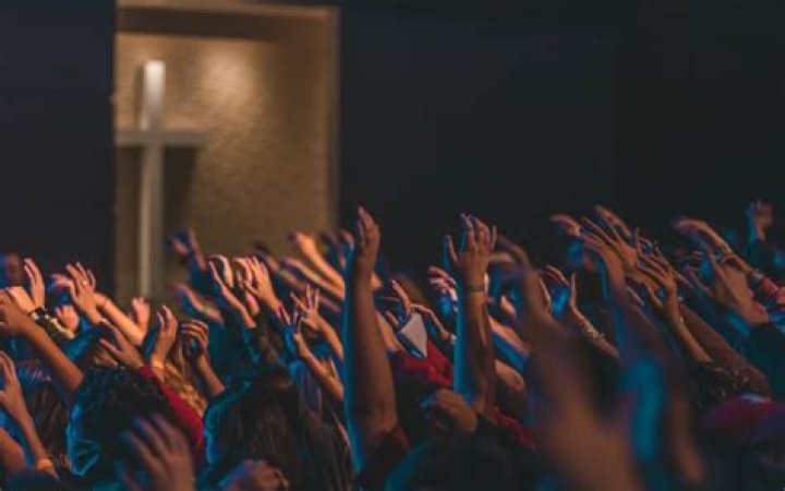 Where do traditional worshipers worship?