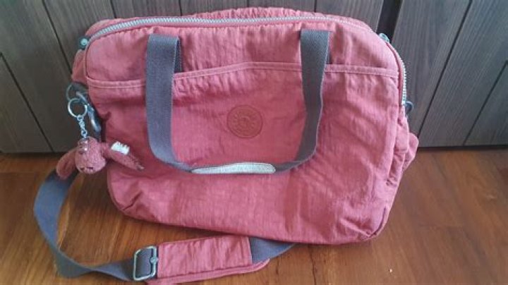 Where kipling bags are manufactured?