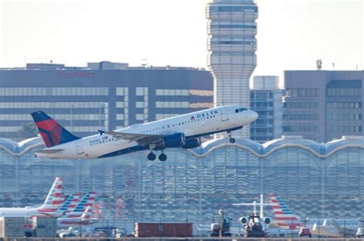 Who owns dca airport?