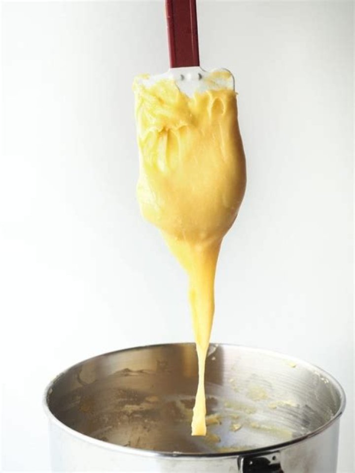 Why do eclairs crack?