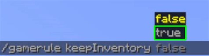 Why does /gamerule KeepInventory true not work? [duplicate]