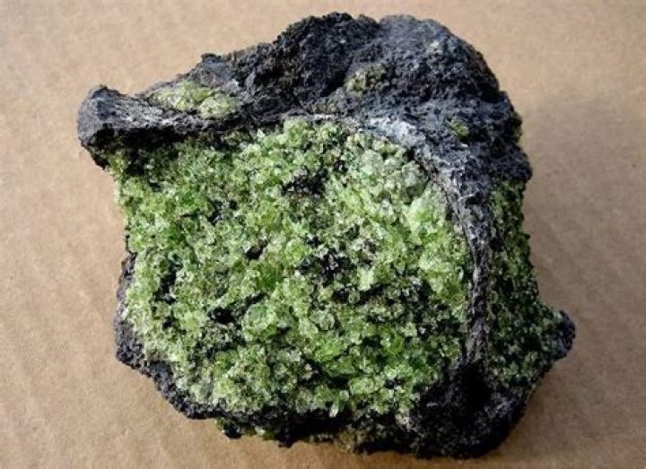 Why is olivine green?
