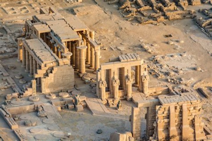 Why was the ramesseum built?