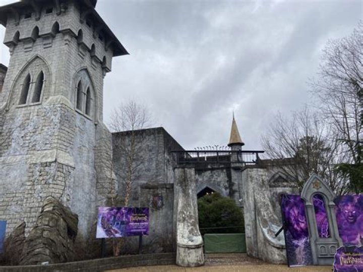 Will busch gardens williamsburg be open for halloween?