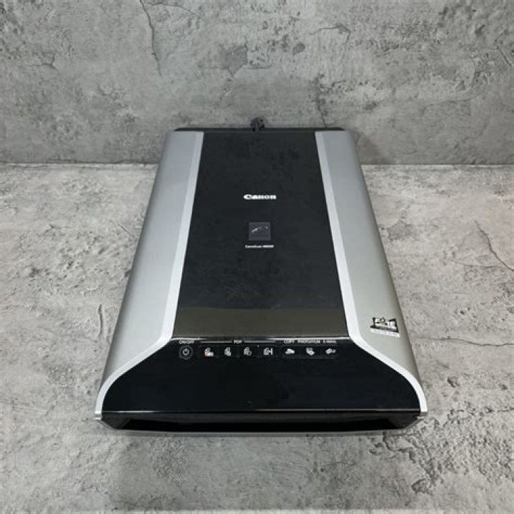 Will canoscan 8800f work with windows 10?